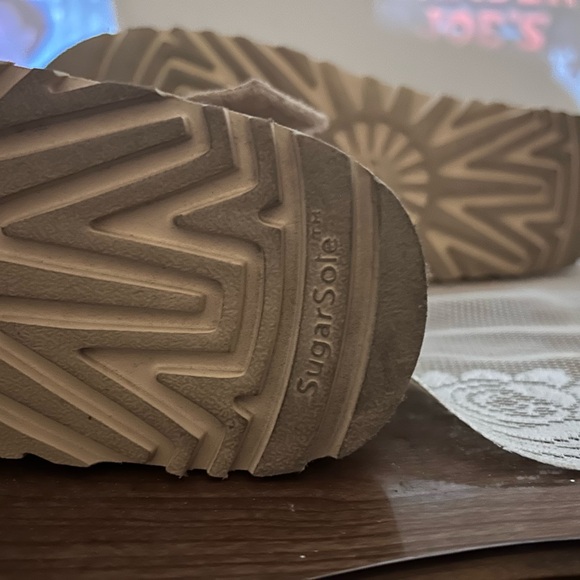 UGG Golden Star Strap Platform Sandle - Picture 4 of 6